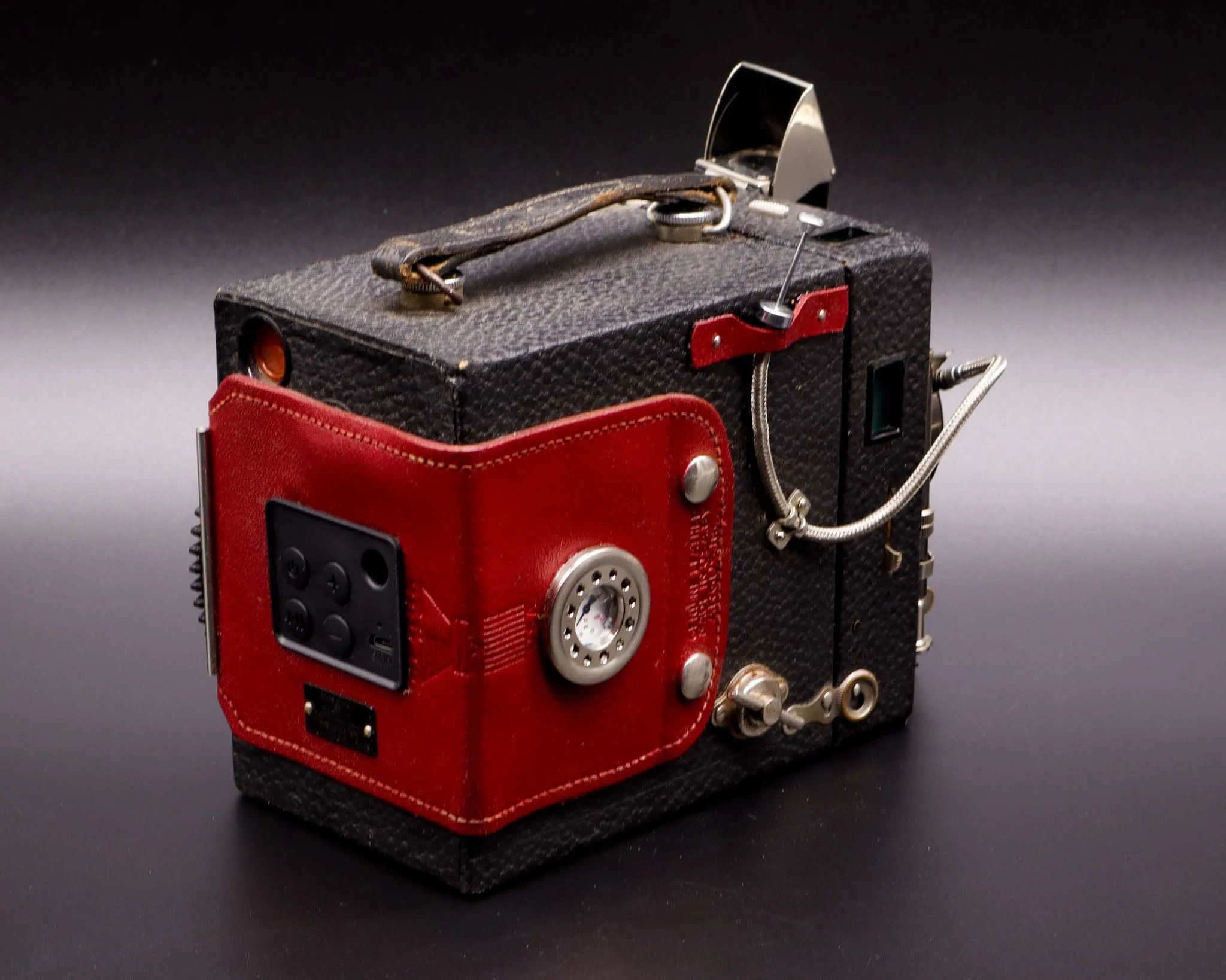 "The Red Baron VI" Steampunk Bluetooth Speaker, Gifts for Geeks, Electronic Audio gadget, signed & numbered artwork